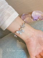 Load image into Gallery viewer, Butterfly Pearl Bracelet for Women Spring/Summer New Arrival Fancy Light Luxury Minority Beaded Crystal Bracelet Bracelet Girlfriends Carrying Strap