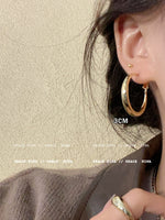 Load image into Gallery viewer, Cold Style Waltz Metal Simple Bracelet Female Niche Style Ear