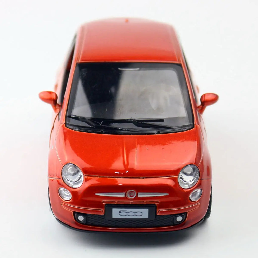 1/28 Fiat 500 Toy Car Miniature CCA Classical Model Diecast Alloy Collection Doors Openable Pull Back Vehicle Collection Gift