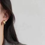 Load image into Gallery viewer, Amz Hot Sale Chunky Metal Coil Clip on Earrings Smooth Oval Round Gold Plated Non Pierced Earrings Trendy Jewelry for Women Gift