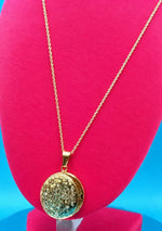 Load image into Gallery viewer, LOCKET NECKLACE