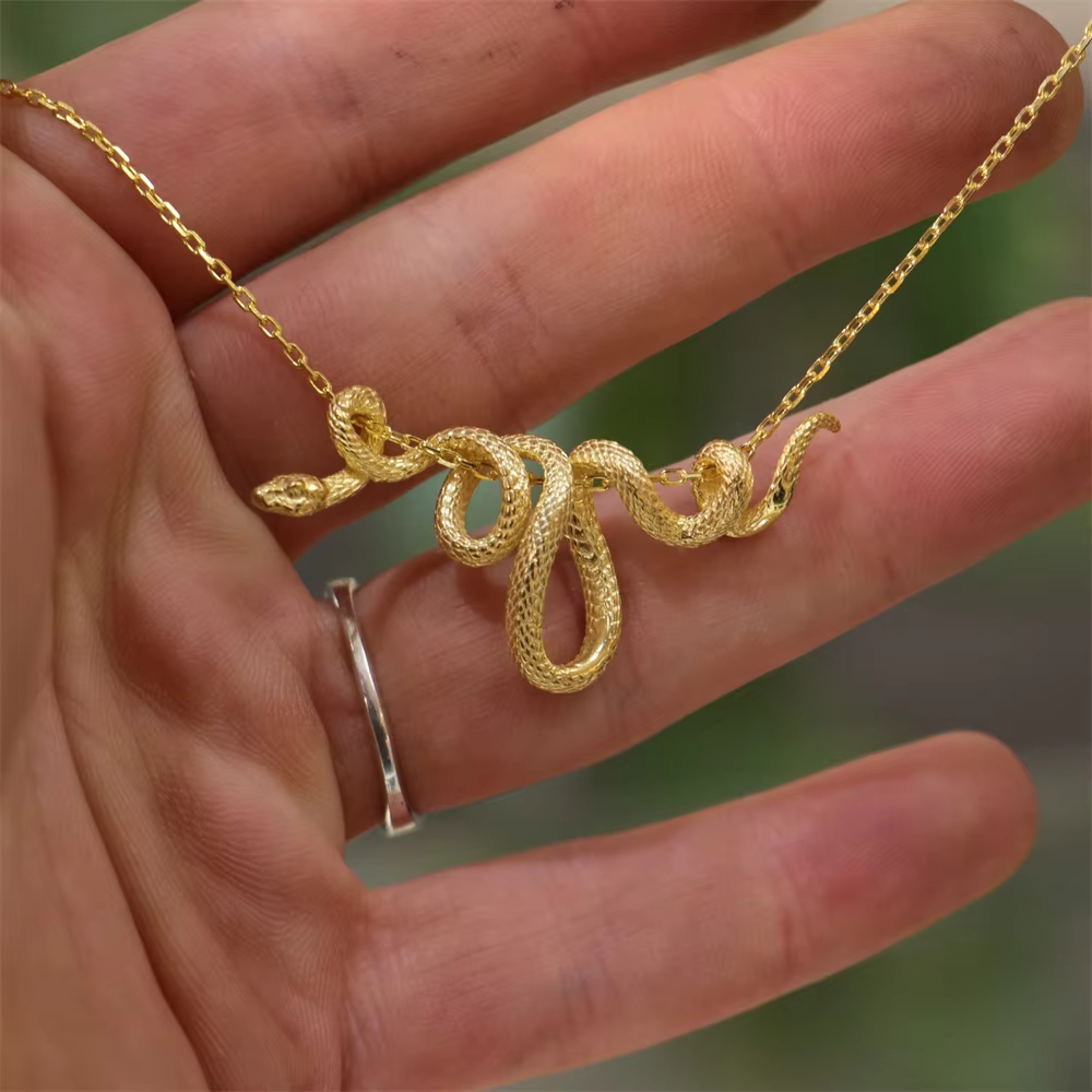 Punk Originality Snake Pendant Necklace Winding Silver Color Unique Men Women Hiphop Neck Jewelry Statement Snake Choker Gifts