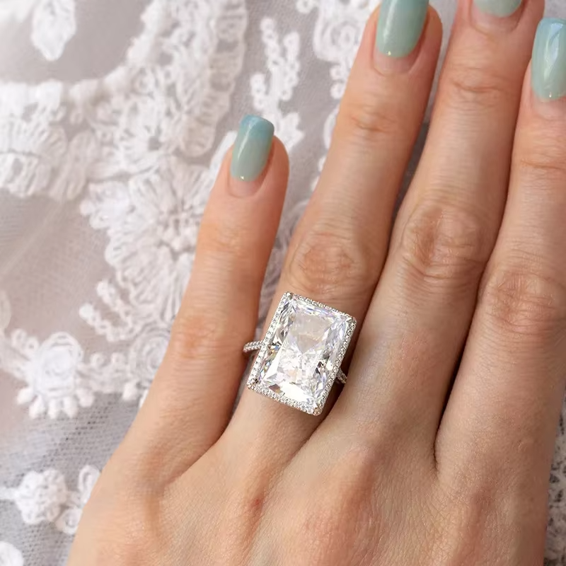 Radiant Rectangular Ring, Exaggerated and Luxurious Temperament, Internet Famous Fashionable Simple Index Finger Ring
