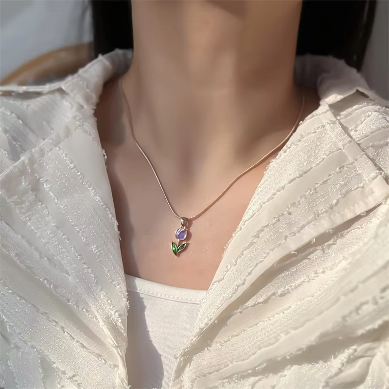 Vintage Elegant Tulip Pendant Necklace For Women Shiny Crystal Zircon Flower Clavicle Chain Choker Party Wedding Jewelry Gifts
