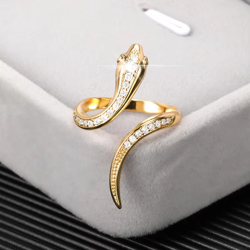 Shiny Rhinestone Zircon Snake Rings For Women Exaggerated Punk Adjustbale Gold Color Animal Snake Finger Rings Wedding Jewelry