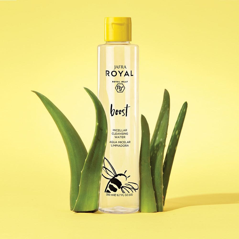 JAFRA ROYAL Boost Micellar Cleansing Water