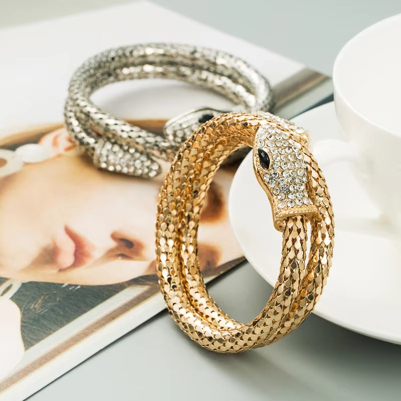 Personalized And Exaggerated Punk Snake Shaped Wrapped Men's And Women's Bracelet Alloy Rhinestone Vintage Bracelet Jewelry