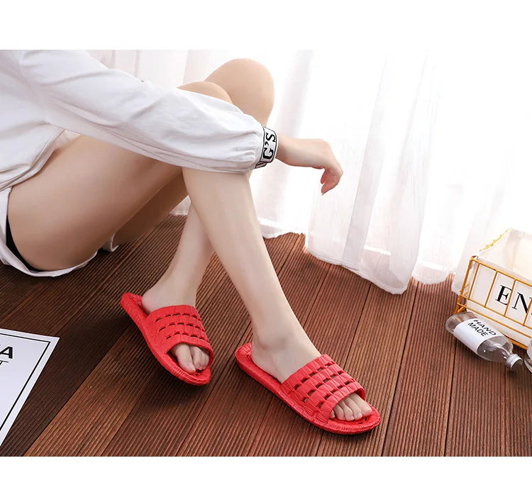 New Slippers Women Summer Shoes Indoor Home Couples Home Bathroom Non-slip Soft Ins Tide To Wear Cool Slippers Sandals тапочки