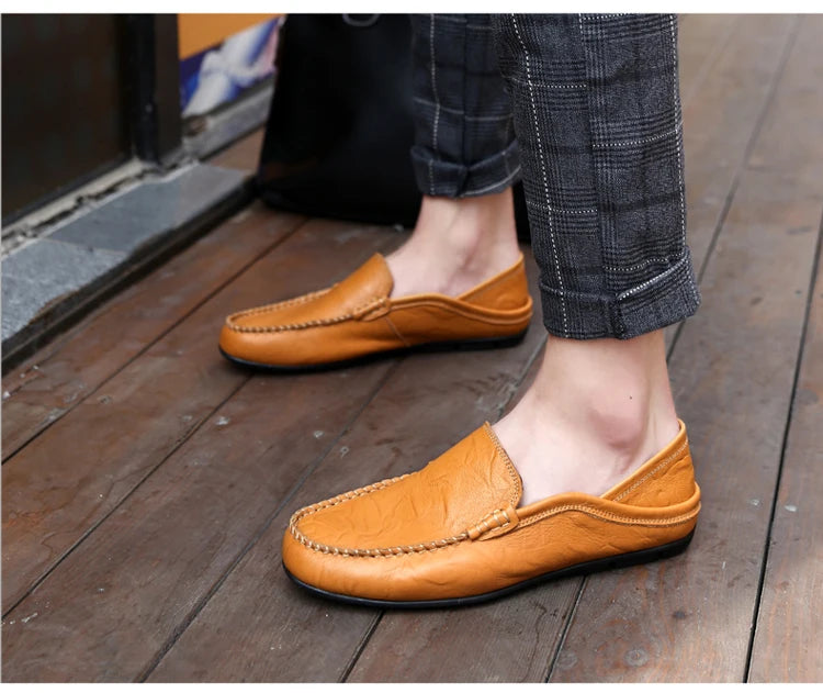 Men Loafers 2020 New Leather Shoes Men Casual Shoes Moccasins Breathable Sneakers Men Driving Shoes Comfort Flats Plus Size 46