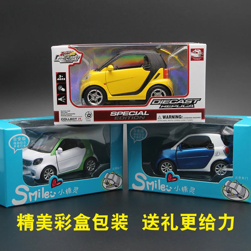 1:32 Mercedes Benz SMART Miniatures Alloy Diecast Model Car Model Sound & Light Toys For Kids Cute and Compact Christmas Gifts