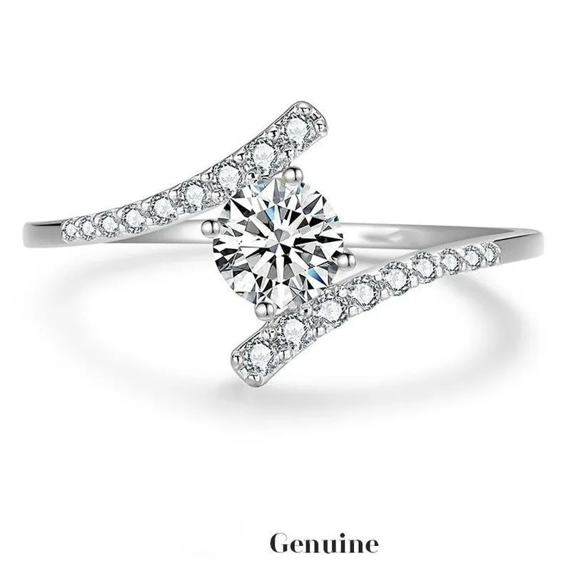 New Jewelry Ornament's Imitation Moissanite Ring Holding Hand Old 2 Karat Diamond Ring Wedding Rings Jewlery For Women