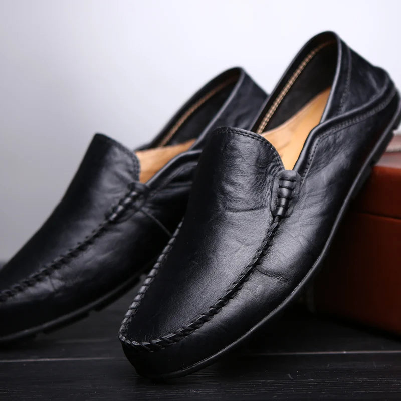 Men Loafers 2020 New Leather Shoes Men Casual Shoes Moccasins Breathable Sneakers Men Driving Shoes Comfort Flats Plus Size 46