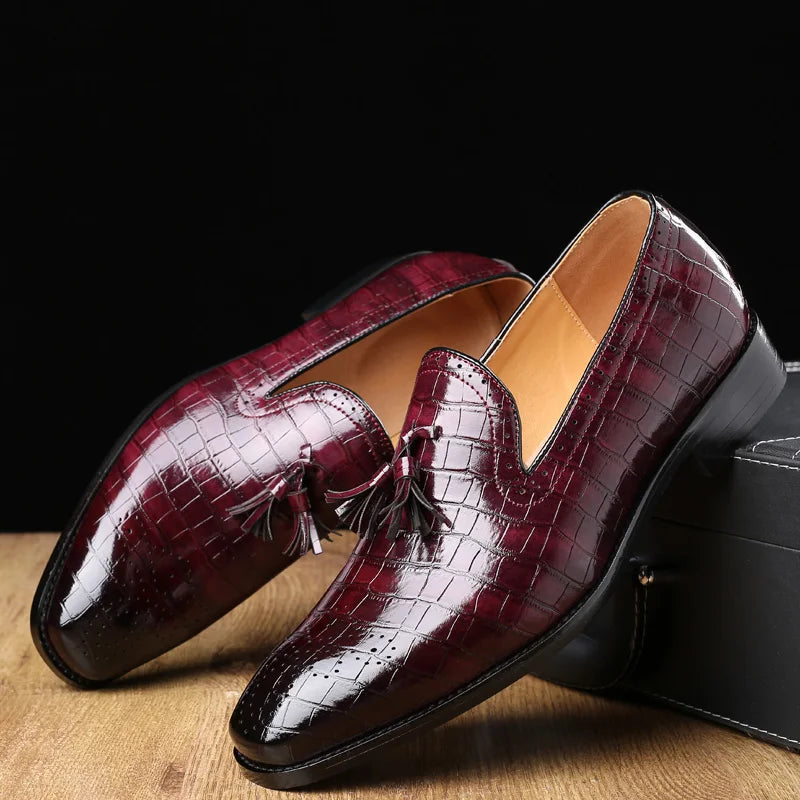 Japanese Style Vintage Casual Men Shoes Leather High Quality Formal Dress Shoes Loafers Business Wedding Tassel Brogue Shoes