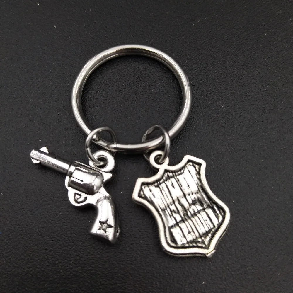 Police Dept Badge and Gun Charm Keychains Stainless Steel Keyring Fashion Unisex Jewlery Gifts for Police Mom Wife Daughter