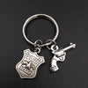 Police Dept Badge and Gun Charm Keychains Stainless Steel Keyring Fashion Unisex Jewlery Gifts for Police Mom Wife Daughter