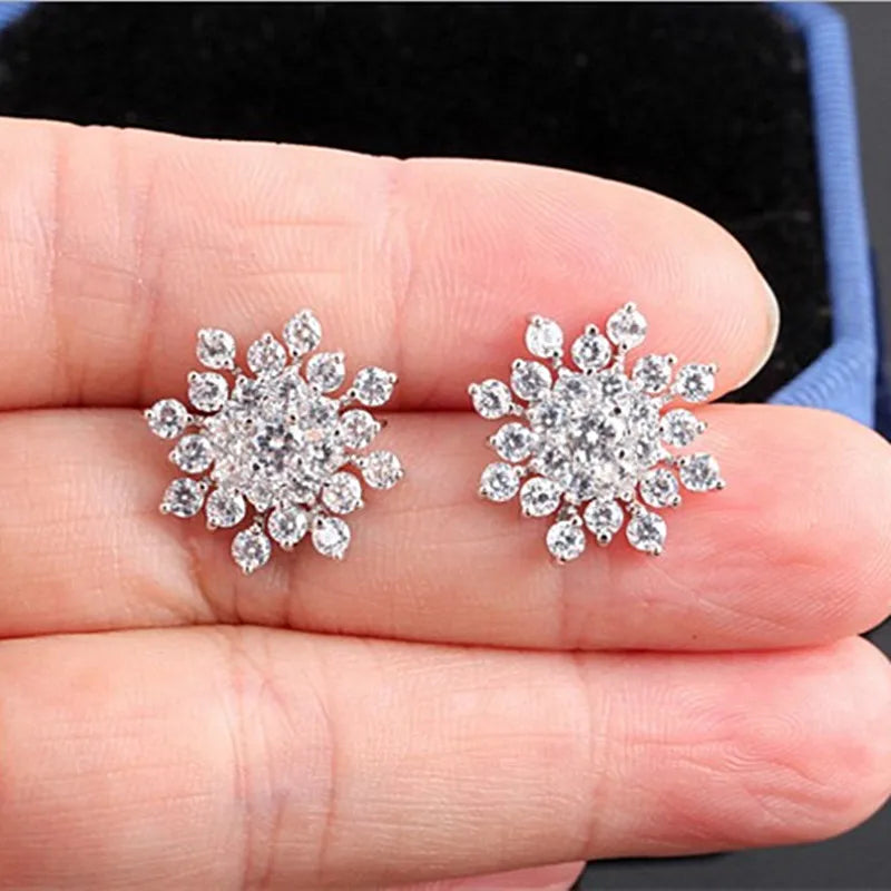 Hot Fashion Brincos Girls Earing Bijoux Sliver-color Snowflake Stud Earrings For Women Wedding Jewelry Earings Wholesale