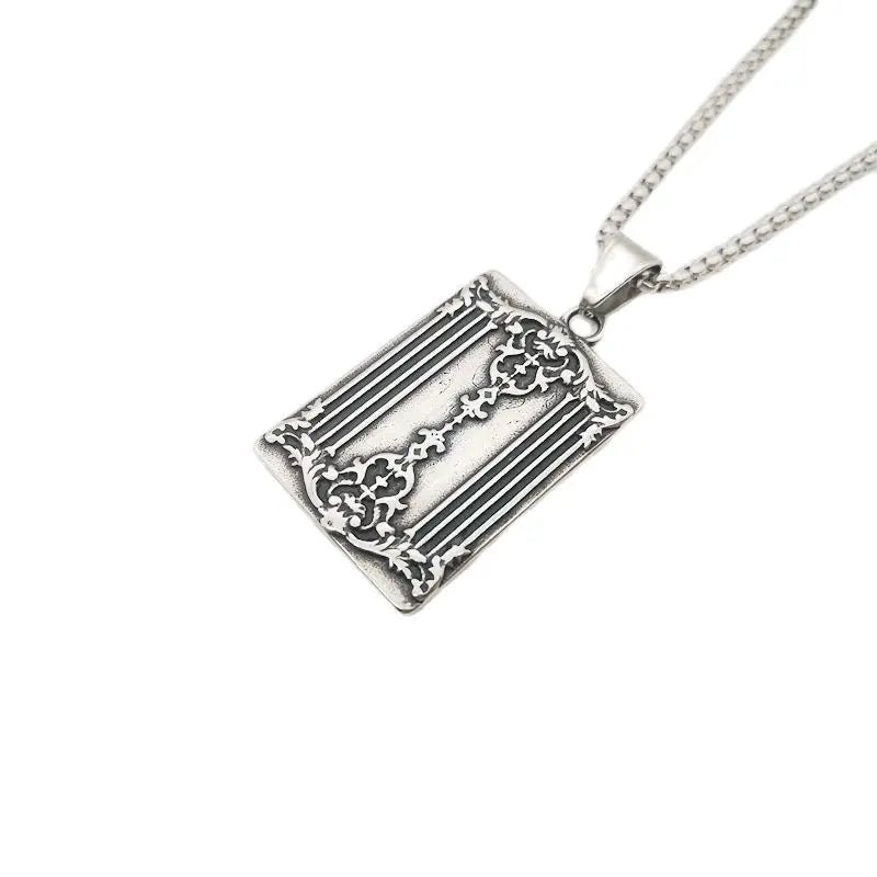 2021 SS New Poker Cards K King Pendant necklace Double sides Stainless steel Retro Silver color Poker Necklace men jewlery Gift