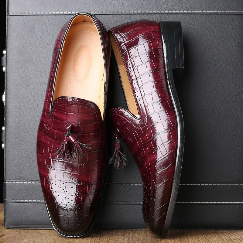 Japanese Style Vintage Casual Men Shoes Leather High Quality Formal Dress Shoes Loafers Business Wedding Tassel Brogue Shoes