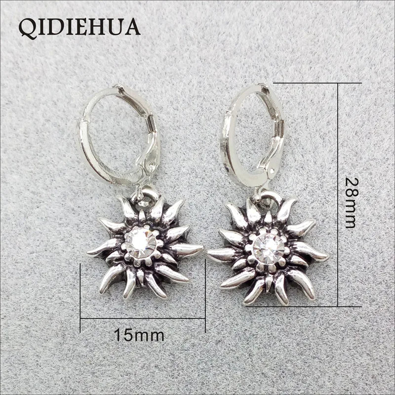 Traditional Bavarian Rhinestone Edelweiss Earrings for Women Flower Pendant Earrings Oktoberfest Party Gifts Wholesale