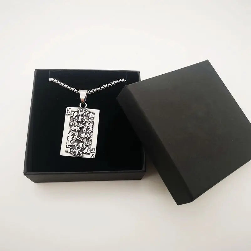 2021 SS New Poker Cards K King Pendant necklace Double sides Stainless steel Retro Silver color Poker Necklace men jewlery Gift