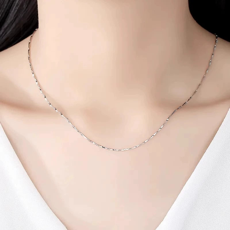 S925 Sterling Silver Necklace Female Clavicle Chain Thin Chain Pure Necklace Choker Snake Bones Chain without Pendants Silver Chain 2024 New Arrival Female