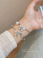 Load image into Gallery viewer, Butterfly Pearl Bracelet for Women Spring/Summer New Arrival Fancy Light Luxury Minority Beaded Crystal Bracelet Bracelet Girlfriends Carrying Strap
