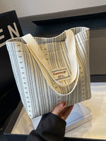 Load image into Gallery viewer, Bag Female Work Ins Japanese Style Hand-Carrying Bag
