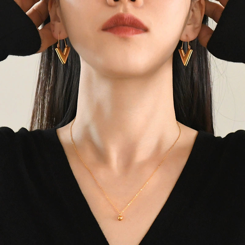 Love Just Liang You'an Same V-Shaped Earrings Female Fashion Gold Retro Fancy Earring Ring/Stud Earring Earrings