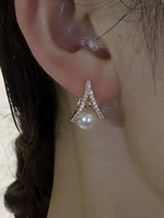 Load image into Gallery viewer, Accessible Luxury Pearl South Korea Internet Celebrity Easiest for Match 925 Silver Needle
