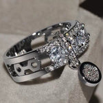 Load image into Gallery viewer, Fashion Zircon Ring Female Disc Electroplating Shixiong Ornament
