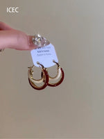 Load image into Gallery viewer, Niche Style Retro Wine Red Contrast Color Stylish Fall and Winter Ear Clip
