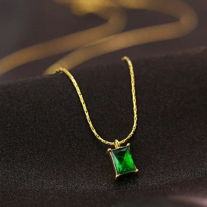 316L stainless steel square four-claw green zircon pendant Necklace for Ladies Necklace for girls wedding engagement jewelry