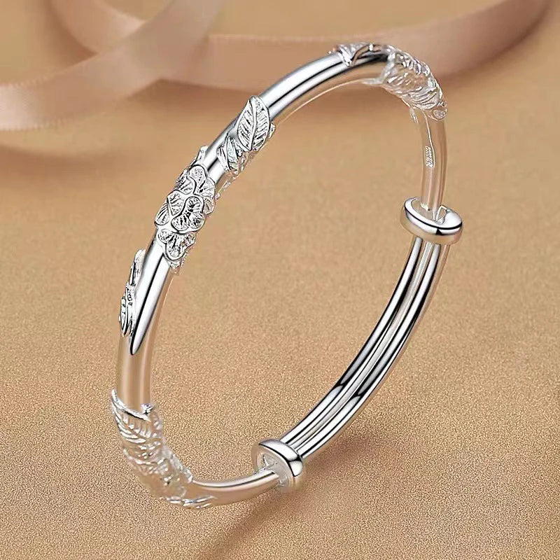 Silver Women's Full-blown Flowers Bracelet Delicate And Light Luxury Open Adjustable Bracelet Solid Bracelet Silver Jewelry