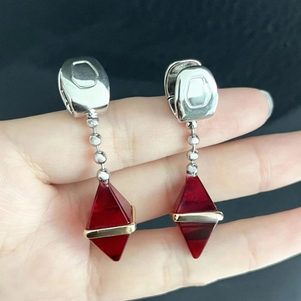 Anime HUNTER×HUNTER Kurapika Ear Clip No Piercing Eardrop Red Zircon Pendant Unisex Gothic Earrings Cosplay Accessories Prop