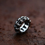 Load image into Gallery viewer, Beier New Store 316L Stainless Steel Ring Top Quality Punk Skull Ring Vintage Domineering Skull Fashion Jewelry LLBR8-225R
