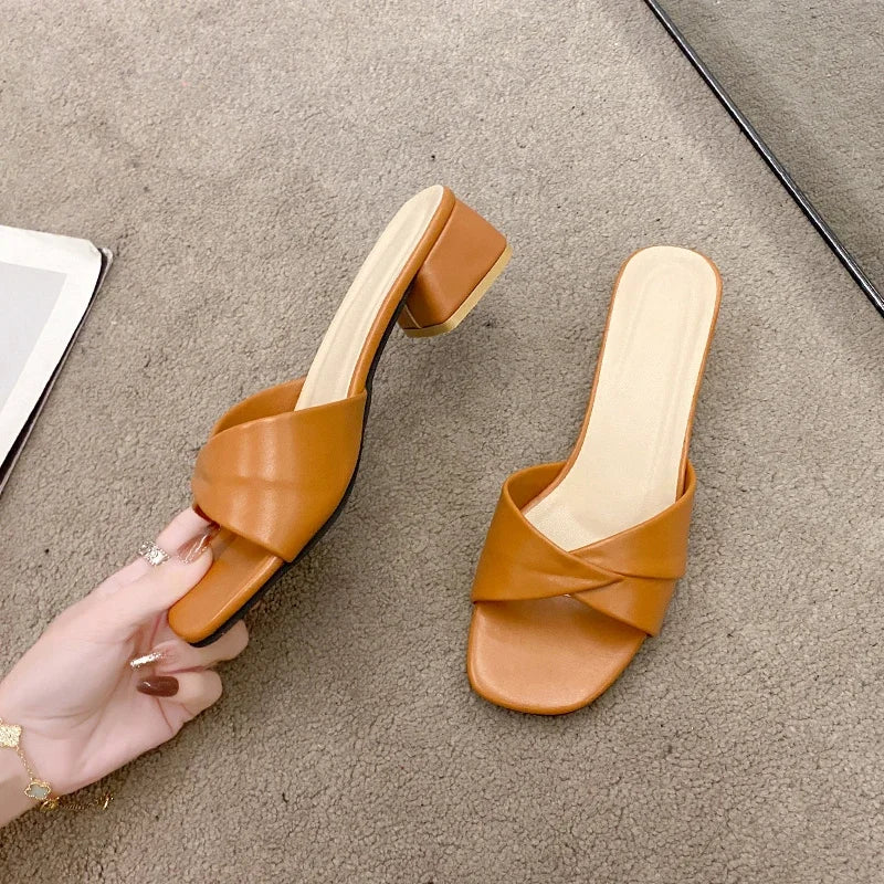 2024 Summer New Fashion Open Toe Solid Color Simple Leather Surface Versatile Candy Color Large Slippers Square Heel Shoes Women