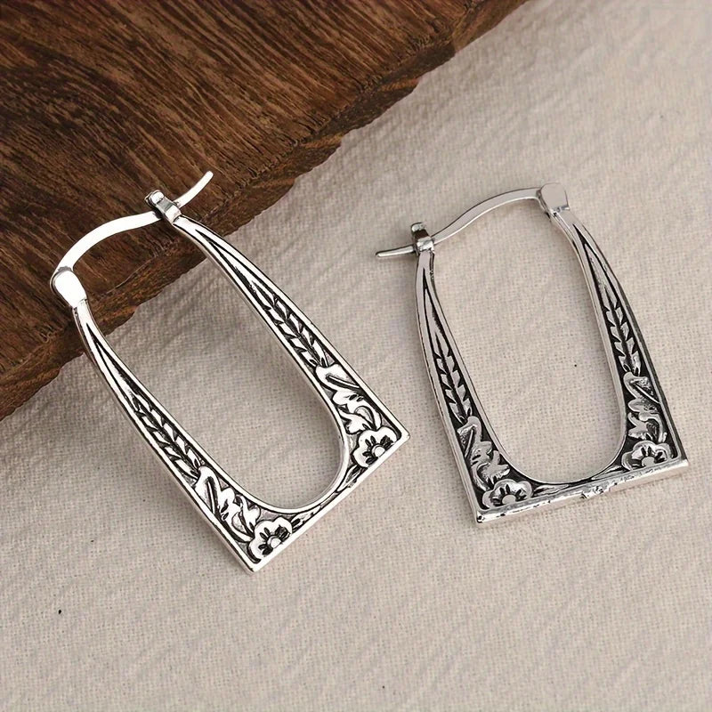 Silver Color Do Old Ethnic Pattern Style U-shaped Hollow Pendant Earrings for Women Retro Fashion Daily Wear Earrings