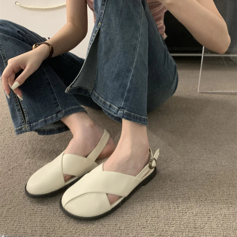 Summer Women Sandals 2024 New Baotou Hollow Soft Leather Flat Shoes One Word Buckle Casual Fashion Sandalias Back Strap Footwear