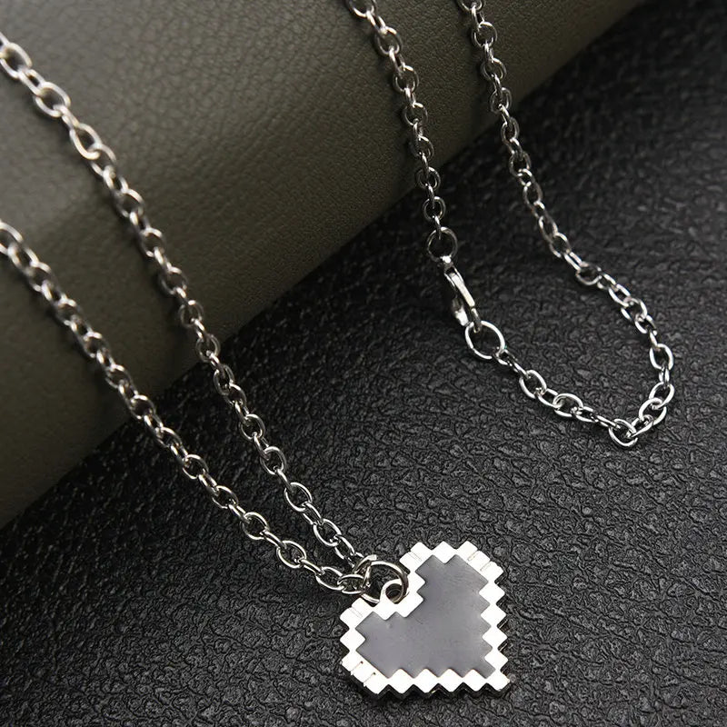 2023 Heart Shape Pixel Couples Necklace New Design Simple Creative Black White Hollow Heart Pendant Choker Necklaces 2PCS/Set
