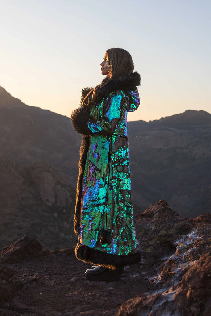 New Women's Faux Fur Coat Sequin Patchwork Coat Reflective And Color-Changing Autumn Winter Windproof Warm Coat