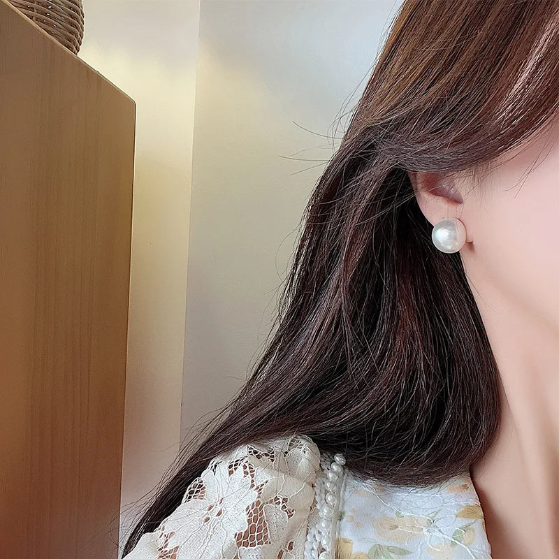Diameter 15 Mm Minimalism White Simple Round Simulated Pearl Clip on Earrings No Pierced for Women Wedding Party Jewelry