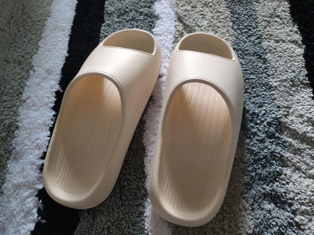 Comwarm New Fashion Thick Bottom Slippers For Women Summer Outdoor Men Beach Slides Indoor Non-slip Bathroom Slides Beach Shoes