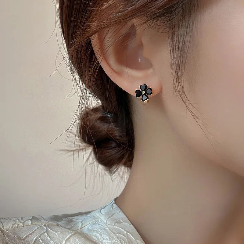 New arrival stud earrings fashion plant metal women trendy korean elegant black four leaf flower light luxury elegant jewelry