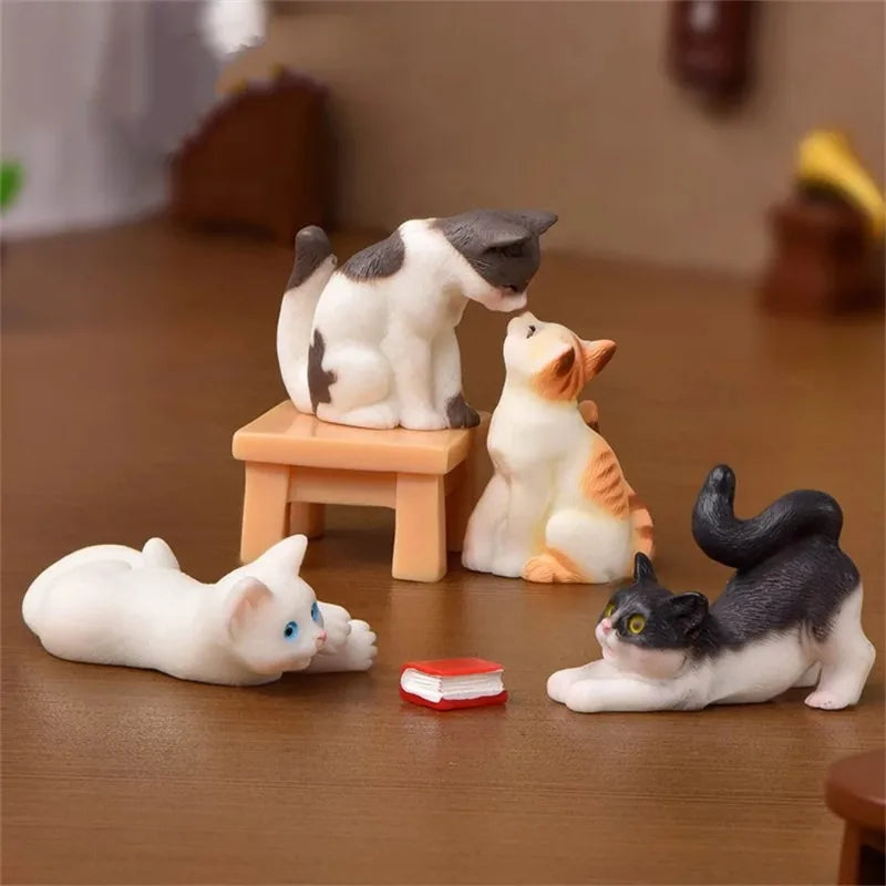 Cute Figurines Miniature Action Toy Cartoon Animal Cat Resin Ornament Micro Landscape Desk Accessories for Decoration Toy Home