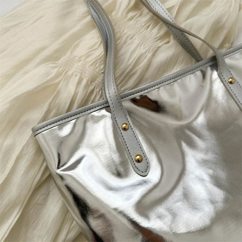 2024 New Large Capacity Should Bag For Women Gold Silver Trendy Fashion Handbag Tote Bag Casual Waterproof Commuting Bag