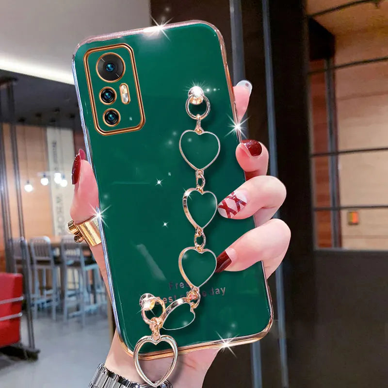 Wrist Bracelet Phone Case For Xiaomi 12 Pro 12X Case Luxury Heart Chain Plating Cover For Xiaomi 12 Pro Lite Case Mi12 12Pro 5G