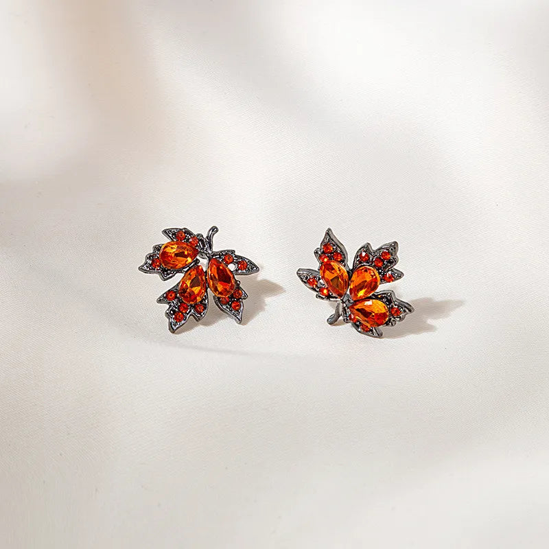 Exquisite Red Rhinestone Zircon Maple Leaf Stud Earrings For Women Vintage Personality Crystal Earring Fall Winter Charm Jewelry