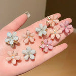 Load image into Gallery viewer, 1/10pcs Baby Girls Crystal Flower Hair Clips Fashion Metal Mini Hair Claw for Women Crab Hairpins Headwear Kids Hair Accessories
