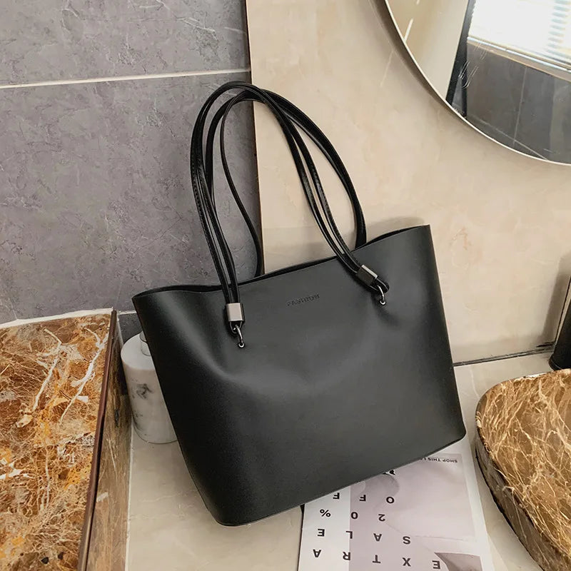 Winter New Black Tote Bag Female Large Capacity Shoulder Bag Casual Commuter Handbag Travel Bag Girls Bookbags Top-handle Bag