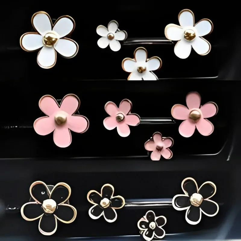 4Pcs/Set Car Outlet Vent Perfume Clips Car Air Freshener Conditioning Aromatherapy Small Daisy Interior Decoration Accessories